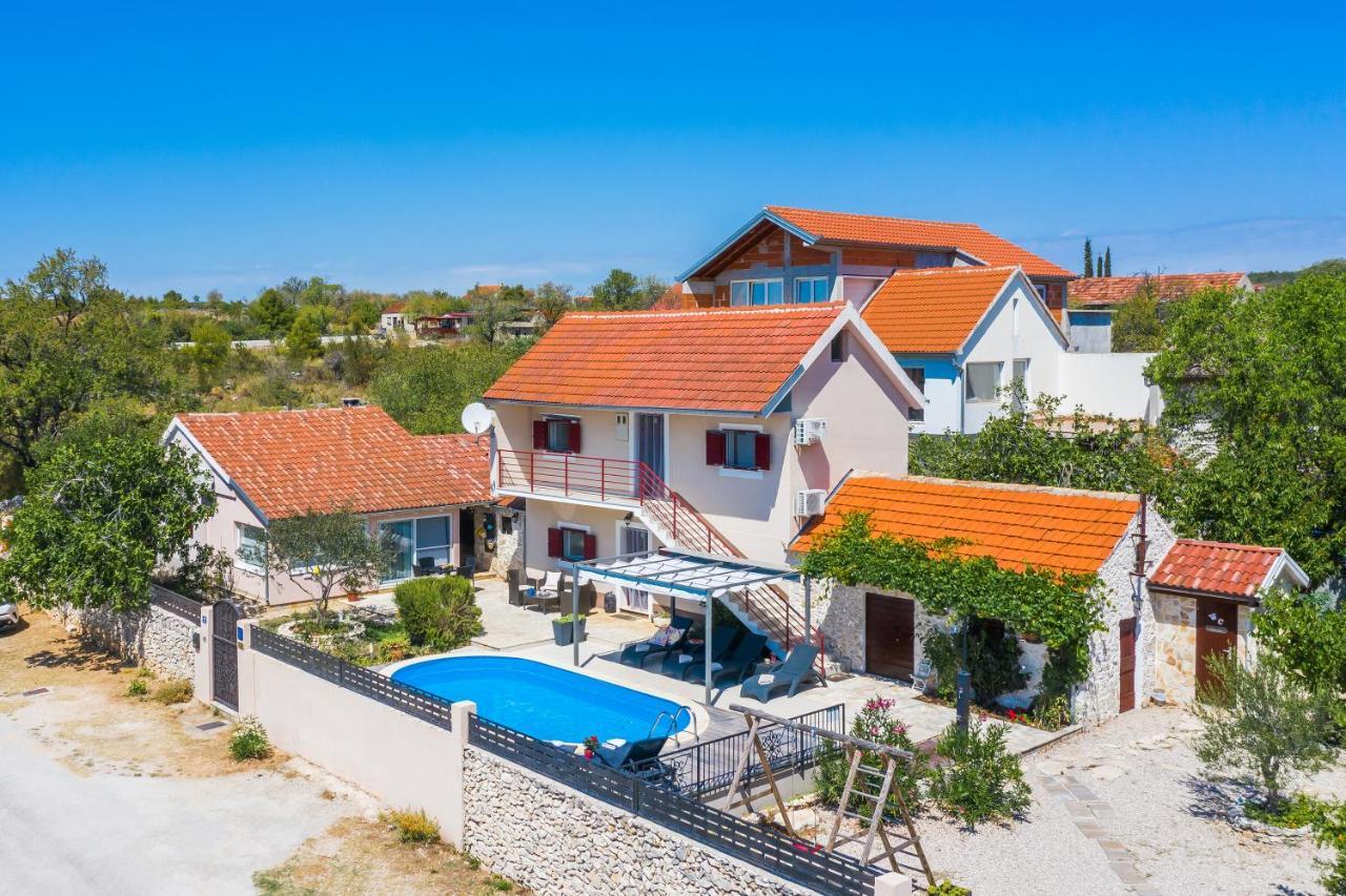 Holiday Home Rosko Skradin Bagian luar foto