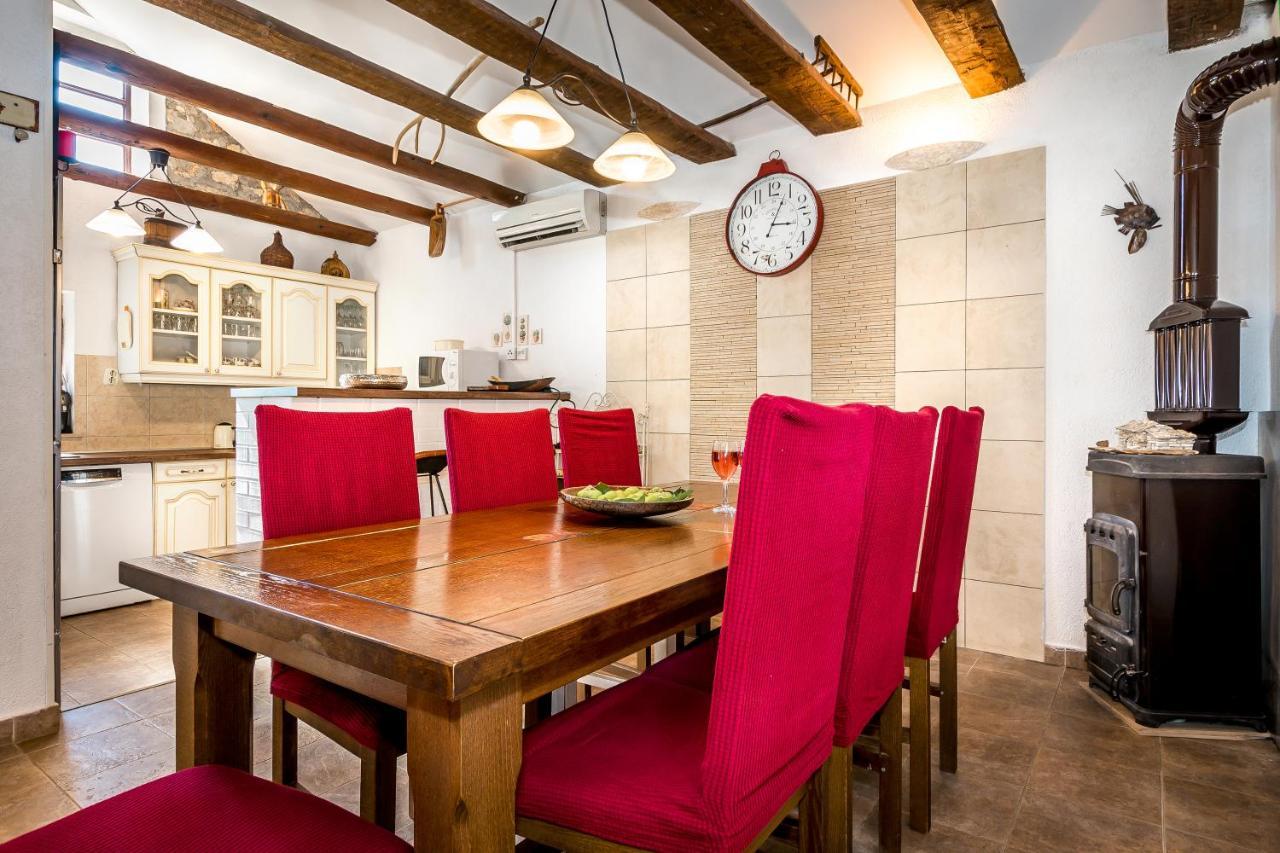 Holiday Home Rosko Skradin Bagian luar foto