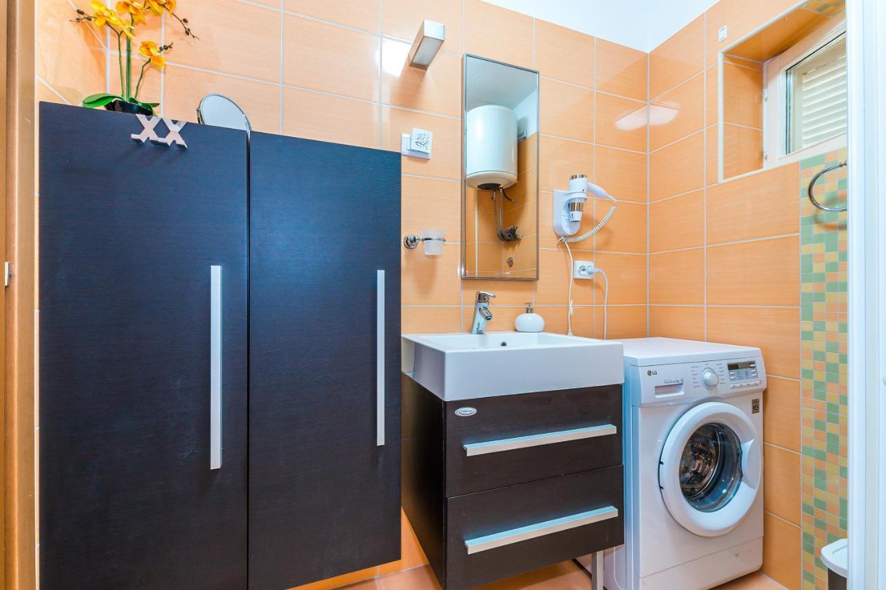 Holiday Home Rosko Skradin Bagian luar foto