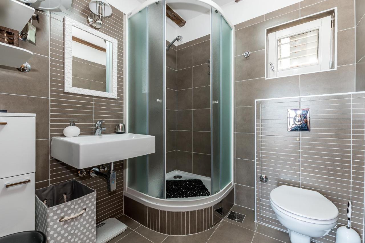 Holiday Home Rosko Skradin Bagian luar foto