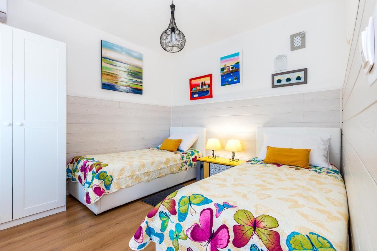 Holiday Home Rosko Skradin Bagian luar foto