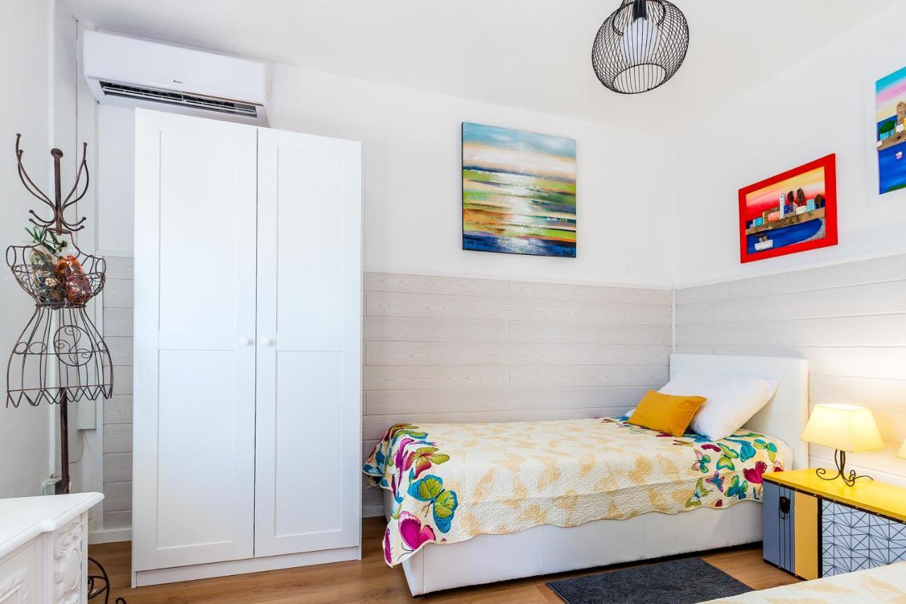 Holiday Home Rosko Skradin Bagian luar foto