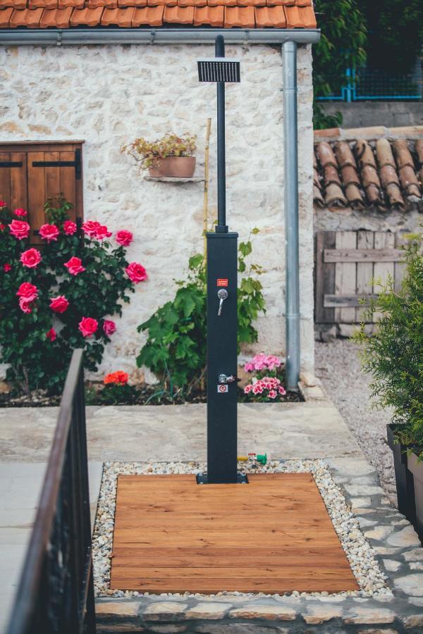 Holiday Home Rosko Skradin Bagian luar foto